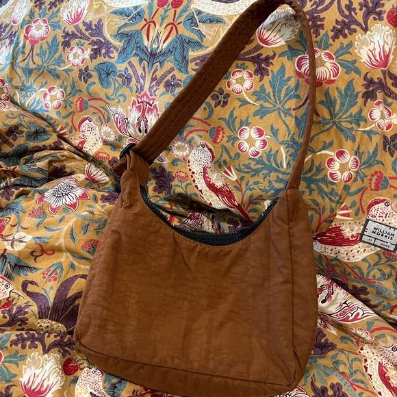 BAGGU Handbags - BROWN BAGGU MINI SHOULDER NYLON BAG